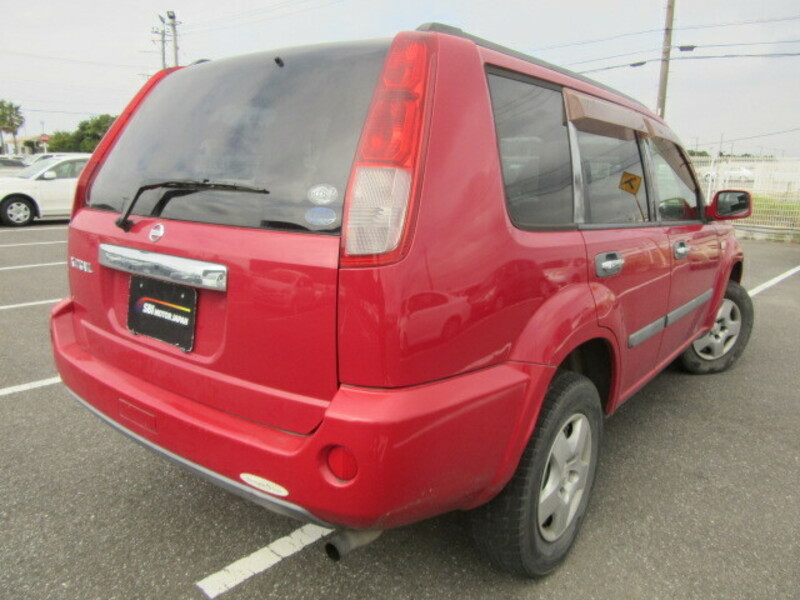 X-TRAIL