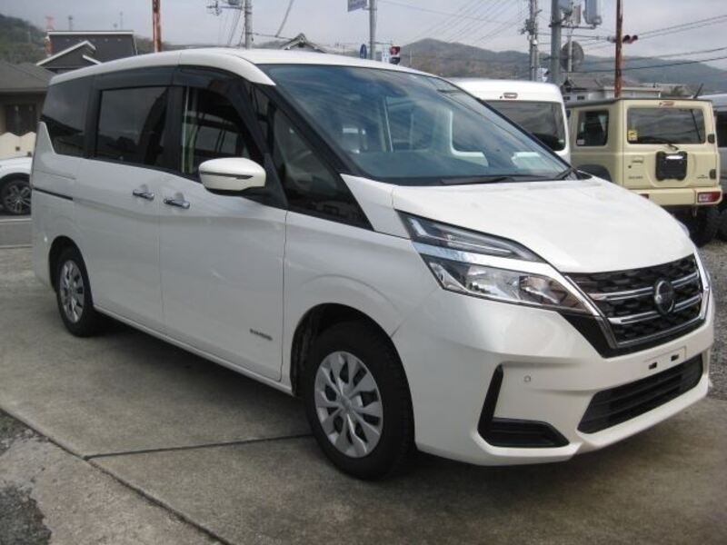 NISSAN SERENA