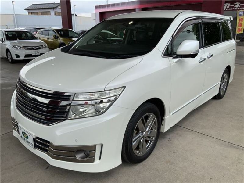 NISSAN ELGRAND