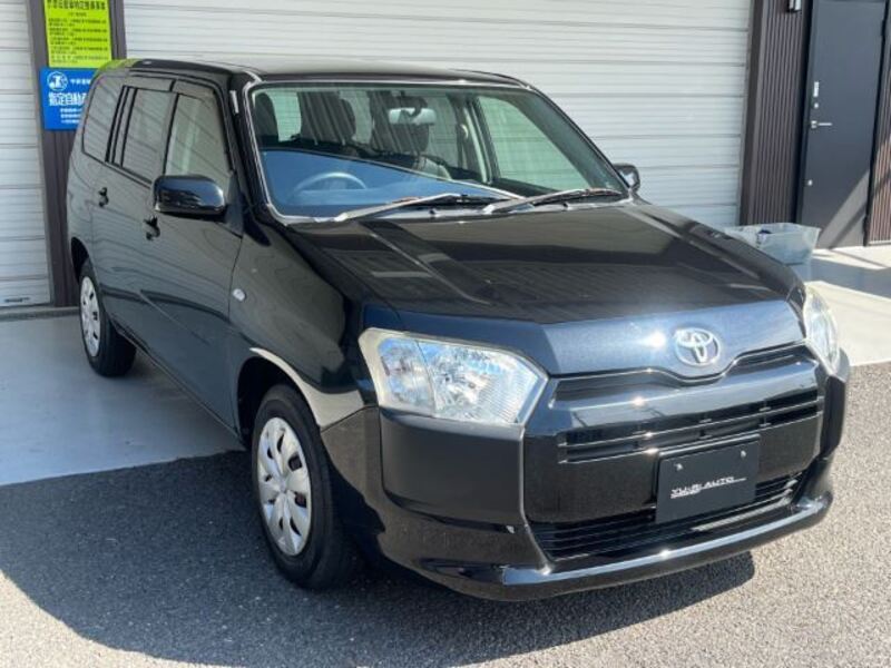 TOYOTA SUCCEED VAN