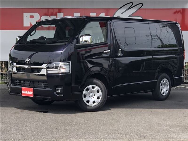 TOYOTA HIACE