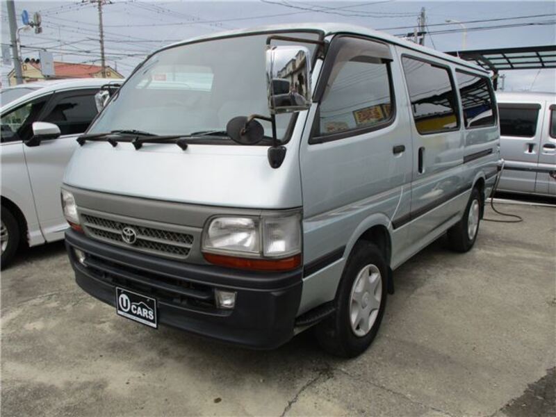 TOYOTA HIACE VAN
