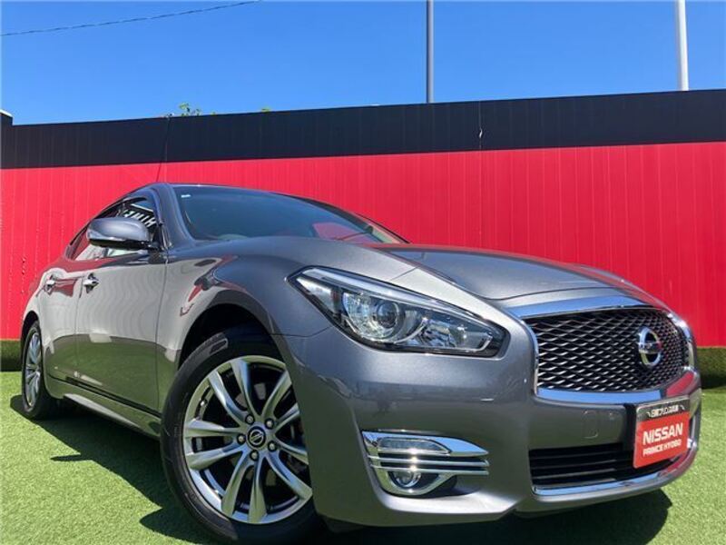NISSAN FUGA