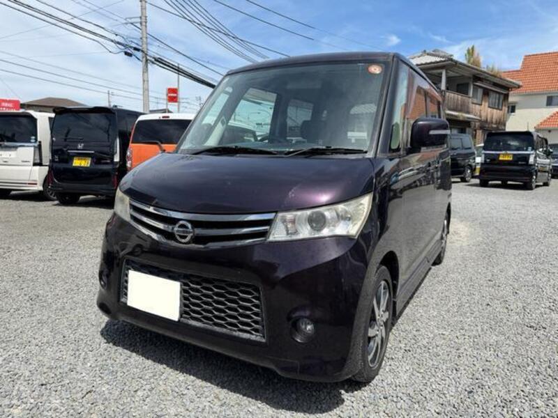 NISSAN ROOX