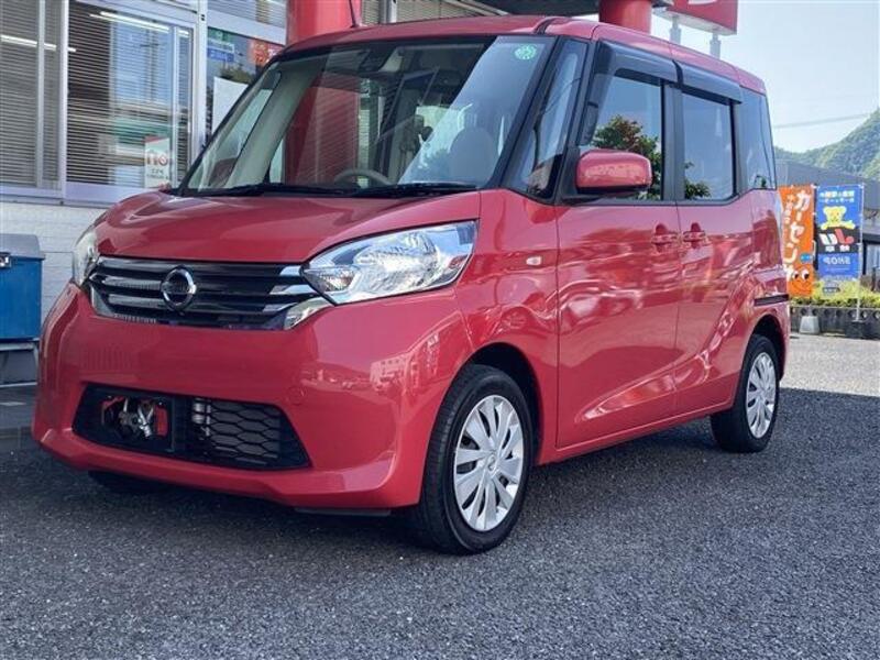 NISSAN DAYZ ROOX