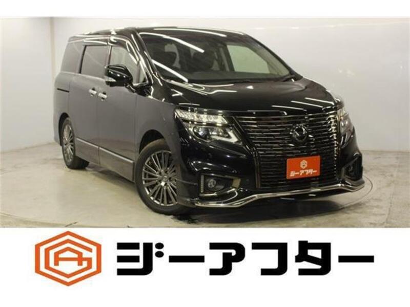 NISSAN ELGRAND