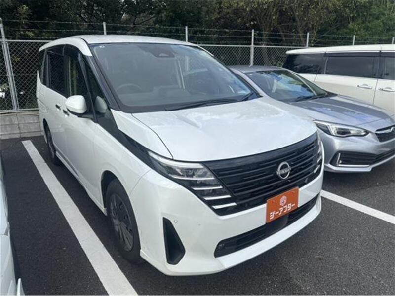 NISSAN SERENA