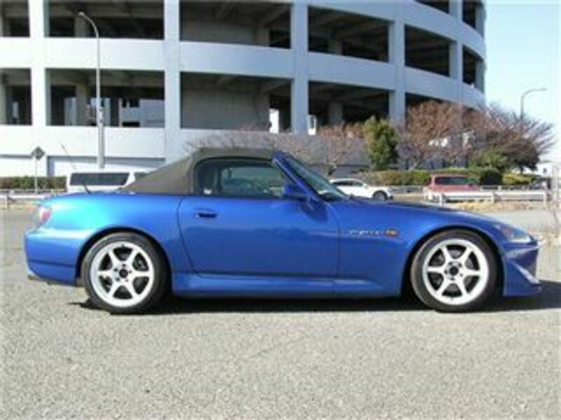 S2000
