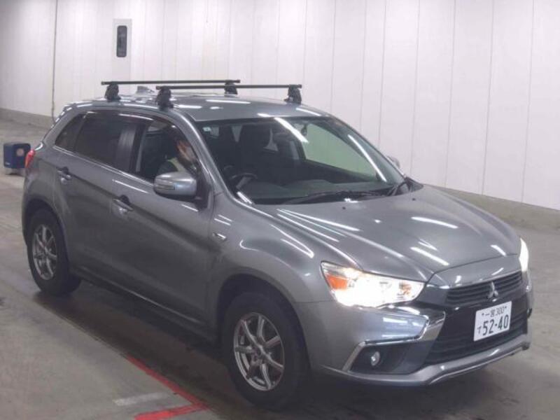 MITSUBISHI RVR