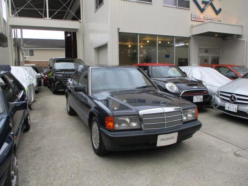 MERCEDES-BENZ 190 CLASS