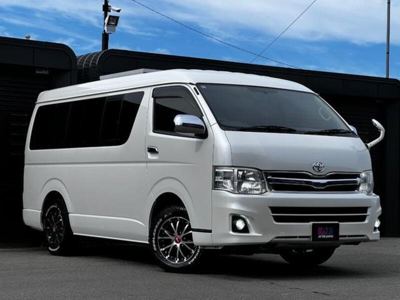 TOYOTA HIACE WAGON