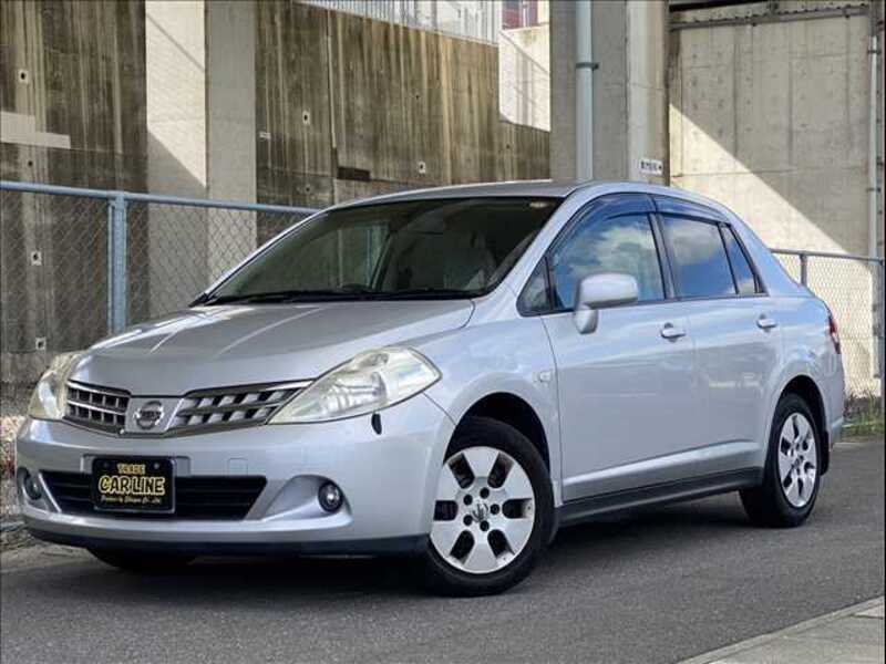 NISSAN TIIDA LATIO