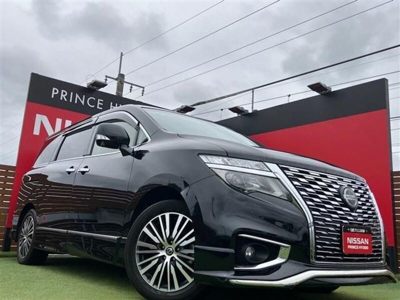 NISSAN ELGRAND