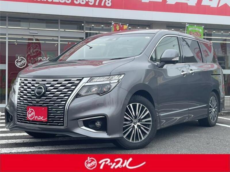 NISSAN ELGRAND