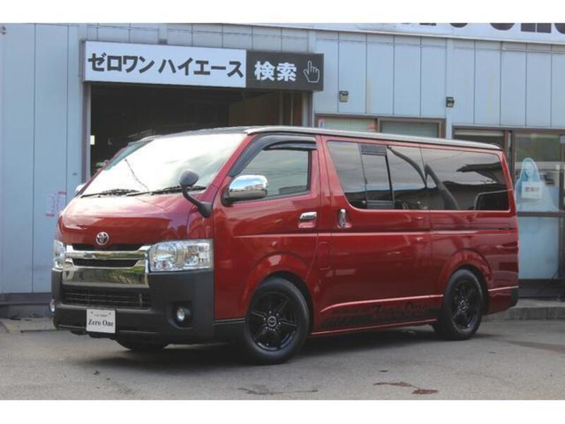 TOYOTA HIACE VAN