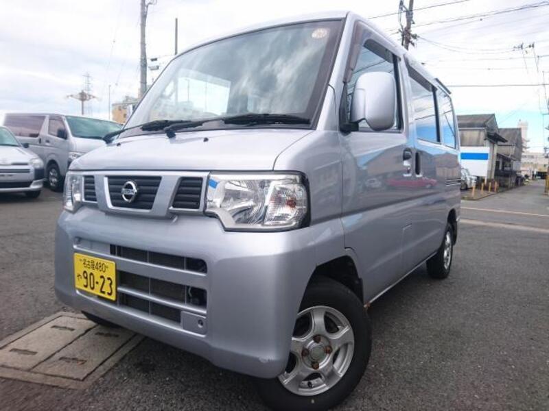 NISSAN CLIPPER VAN