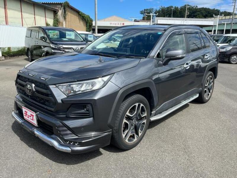 TOYOTA RAV4