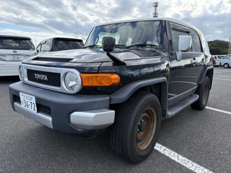 TOYOTA FJ CRUISER
