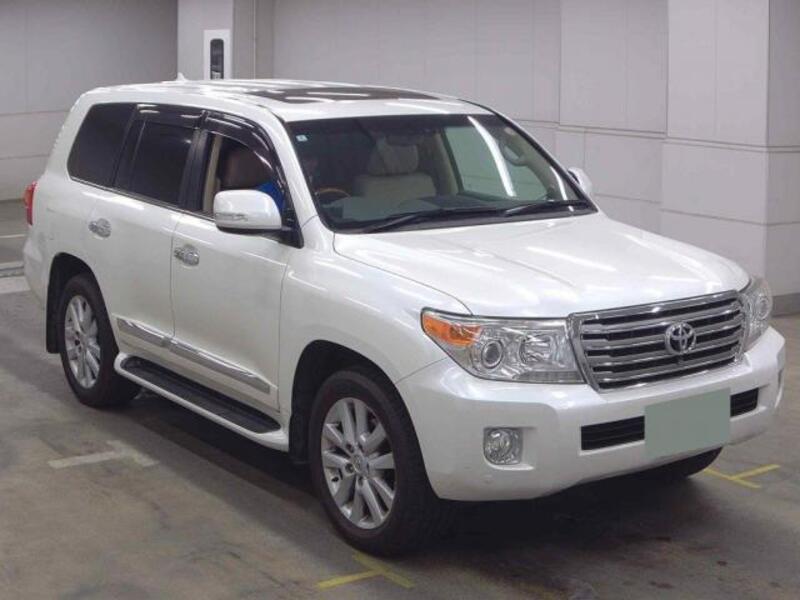 TOYOTA LAND CRUISER