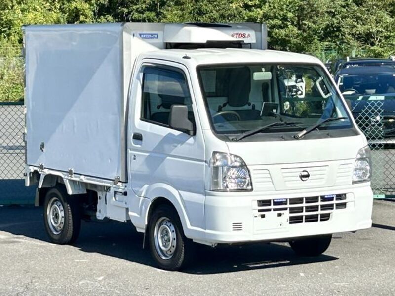 NISSAN NT100 CLIPPER