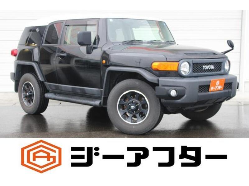TOYOTA FJ CRUISER