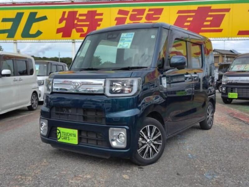 TOYOTA PIXIS MEGA