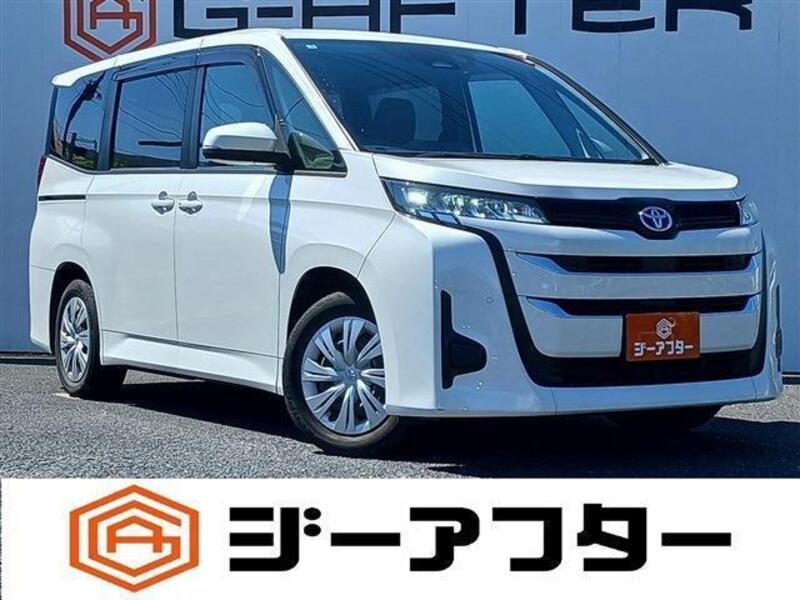 TOYOTA NOAH