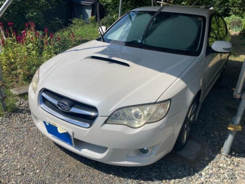 SUBARU LEGACY B4