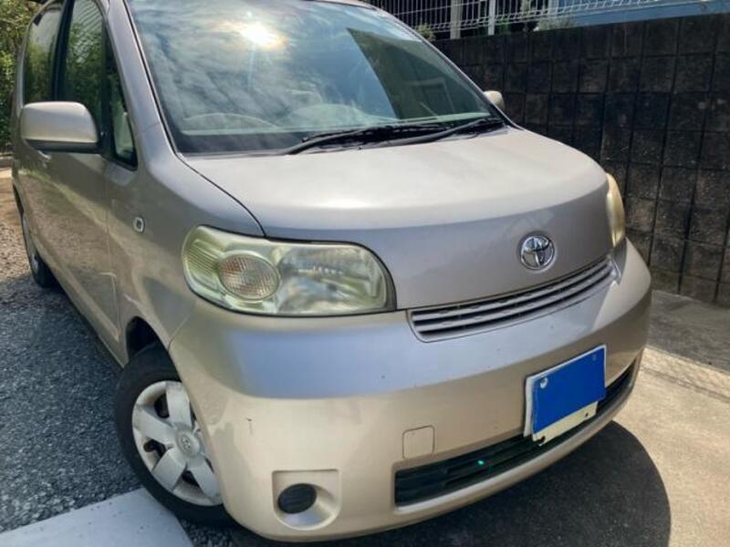 TOYOTA PORTE