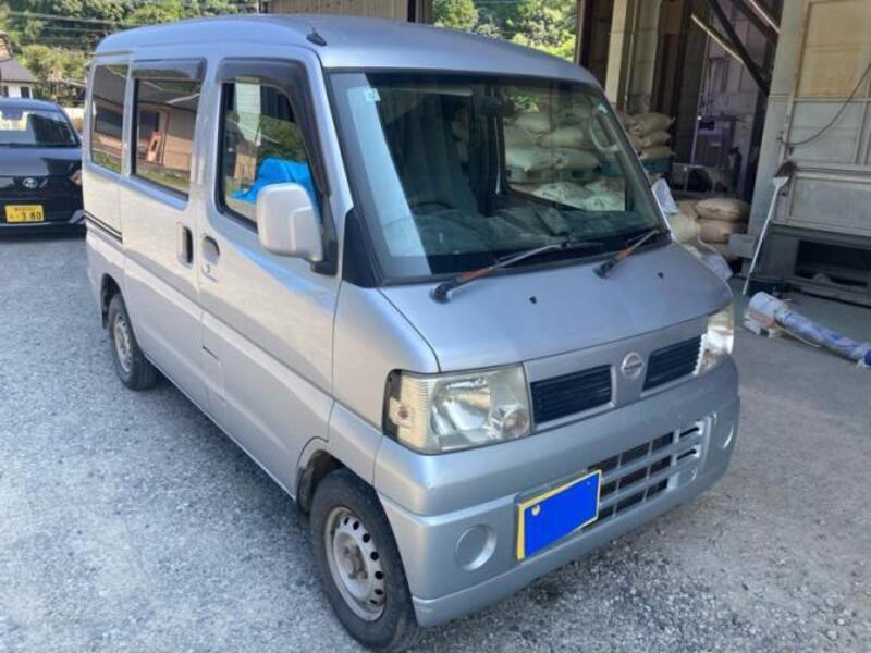 NISSAN CLIPPER VAN