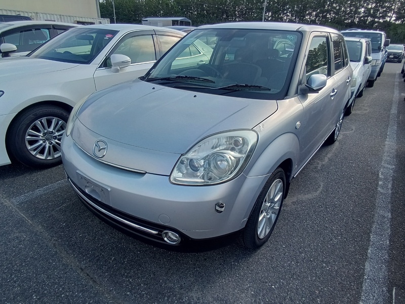 MAZDA VERISA