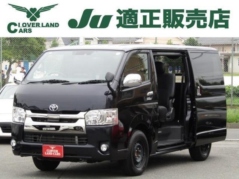 TOYOTA HIACE VAN