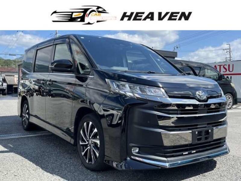 TOYOTA NOAH