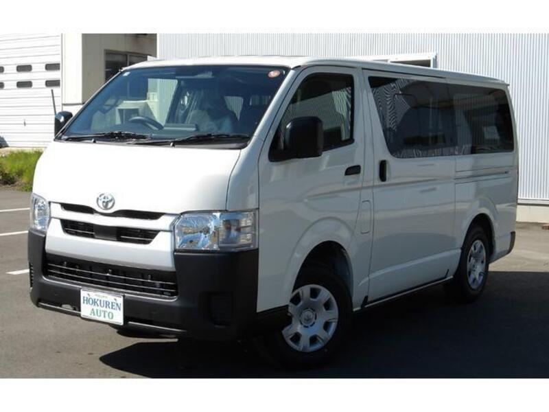 TOYOTA HIACE VAN