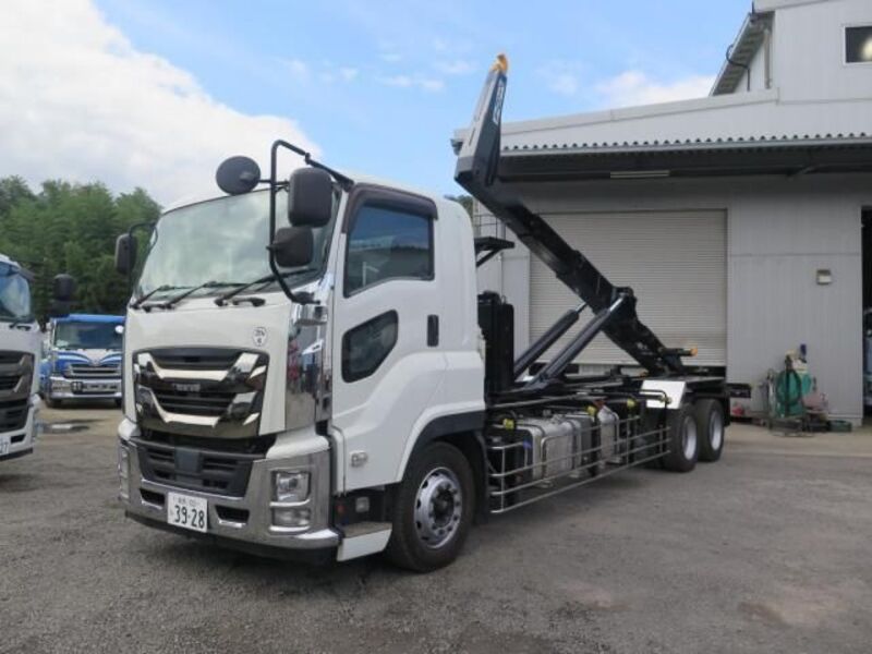 ISUZU GIGA
