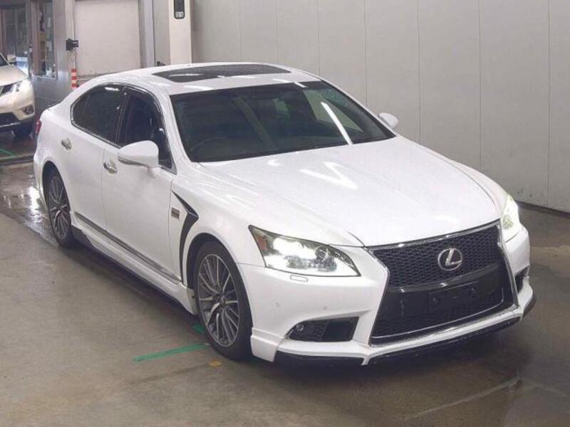 LEXUS LS