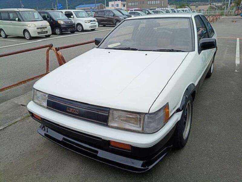 TOYOTA COROLLA LEVIN