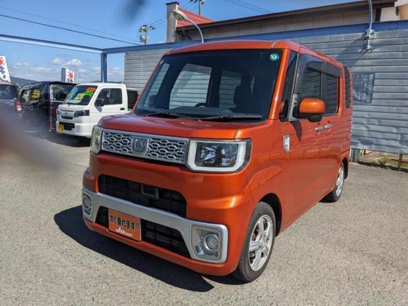 DAIHATSU WAKE