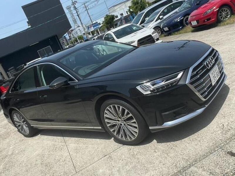 AUDI A8