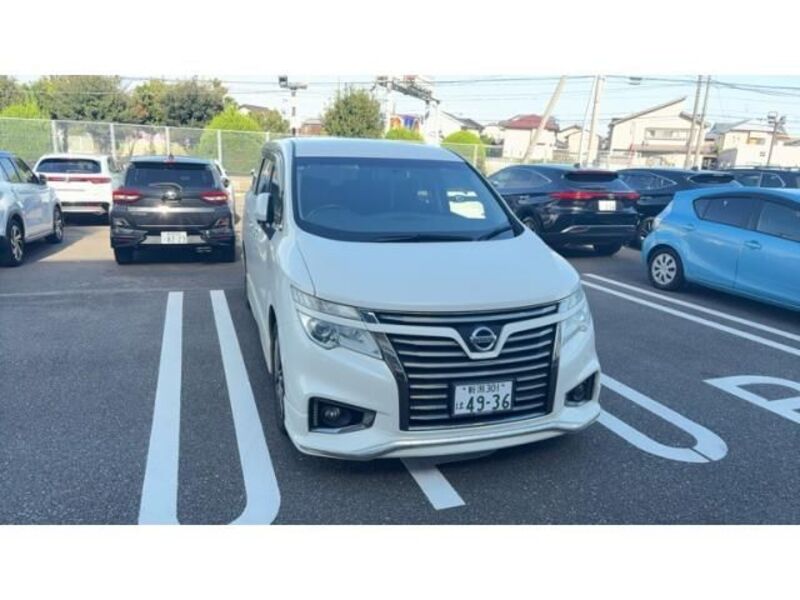 NISSAN ELGRAND
