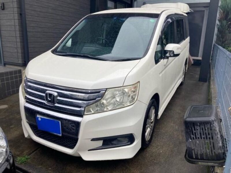 HONDA STEPWAGON SPADA