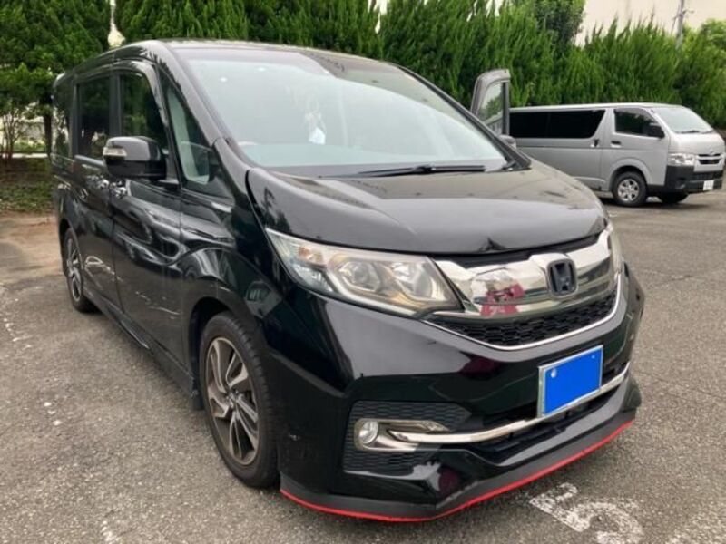 HONDA STEPWAGON SPADA