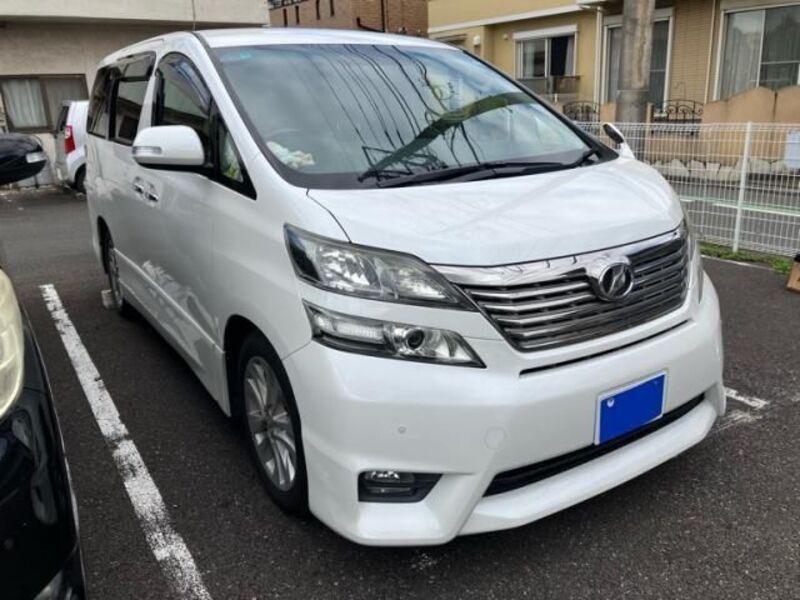 TOYOTA VELLFIRE