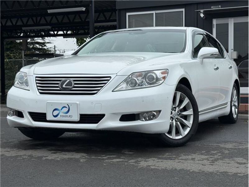 LEXUS LS