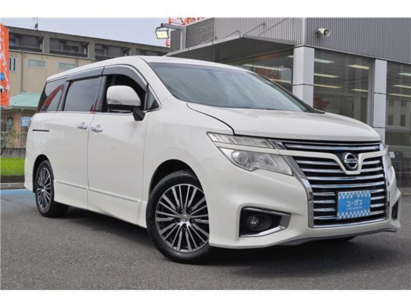 NISSAN ELGRAND