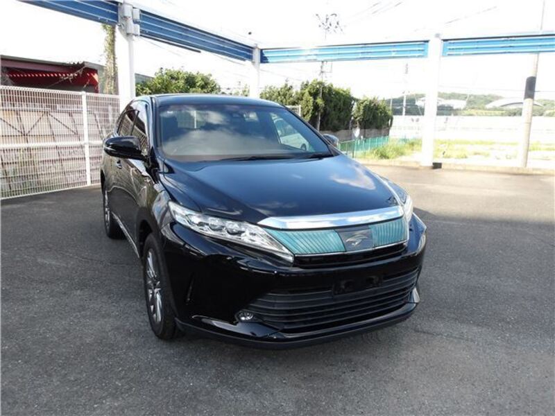 TOYOTA HARRIER