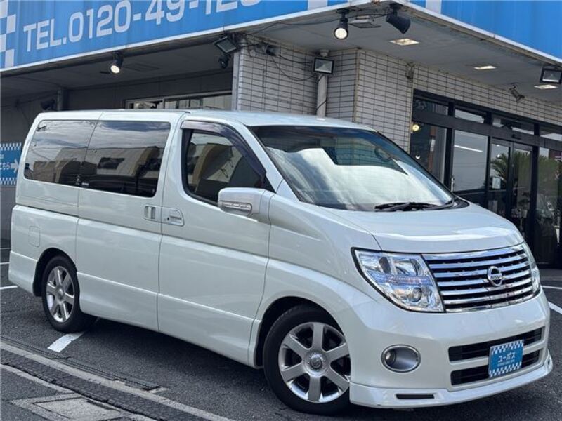 NISSAN ELGRAND