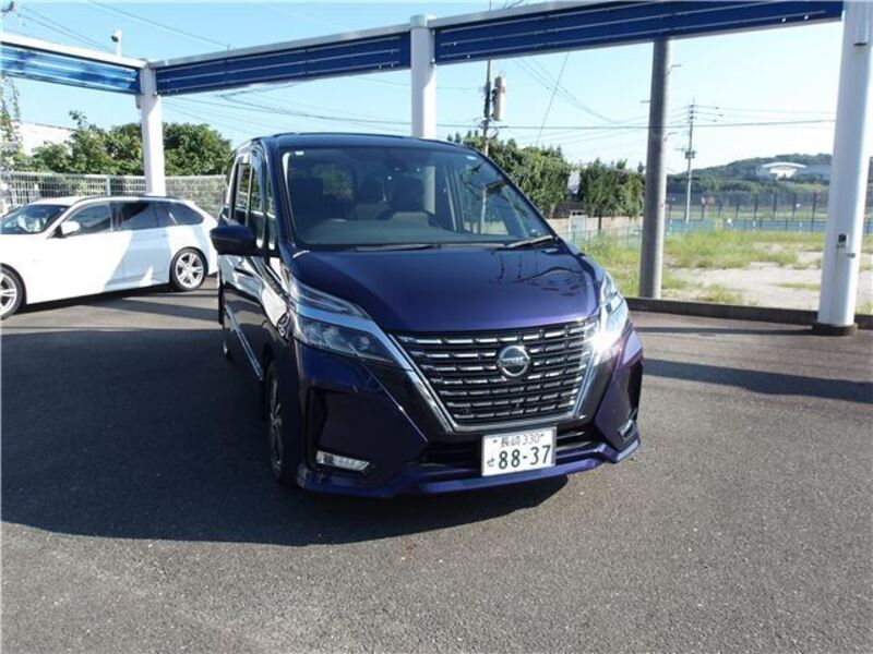 NISSAN SERENA