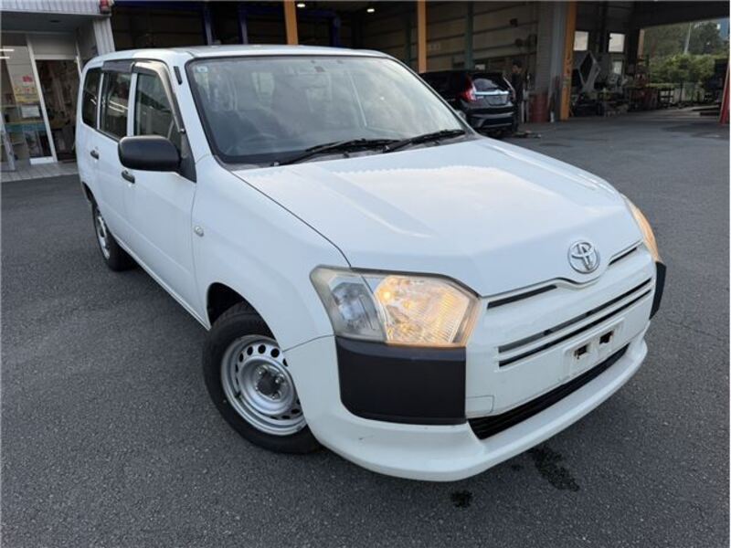TOYOTA SUCCEED VAN