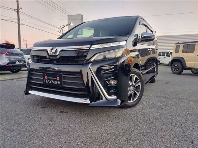 TOYOTA VOXY